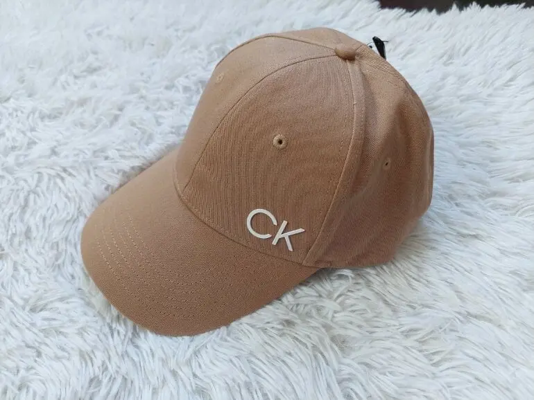 GORRA CK COLOR CAFE ORIGINAL