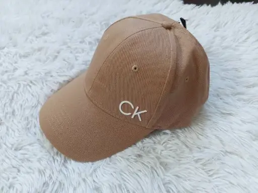 GORRA CK COLOR CAFE ORIGINAL